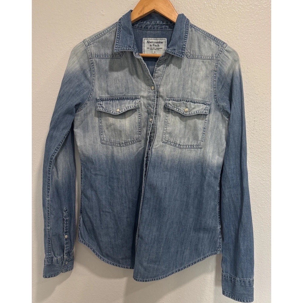 Abercrombie & Fitch Two Tone Denim Chambray western snap down shirt Sz S Cowgirl